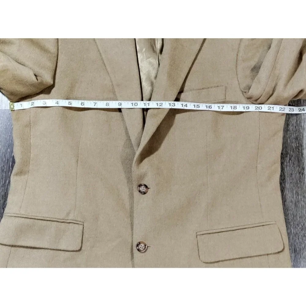 Bill Blass Sports Coat Camel Hair Size 42
